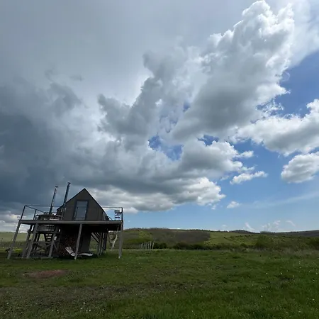 Campy Eco House • Eger