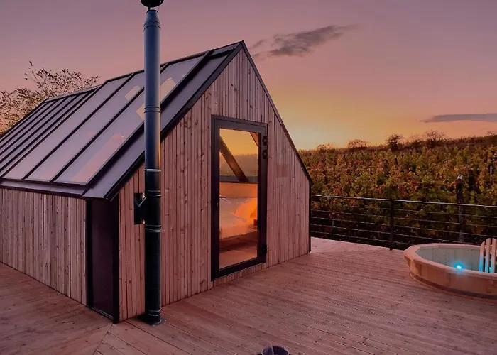 Campy Eco House • Eger
